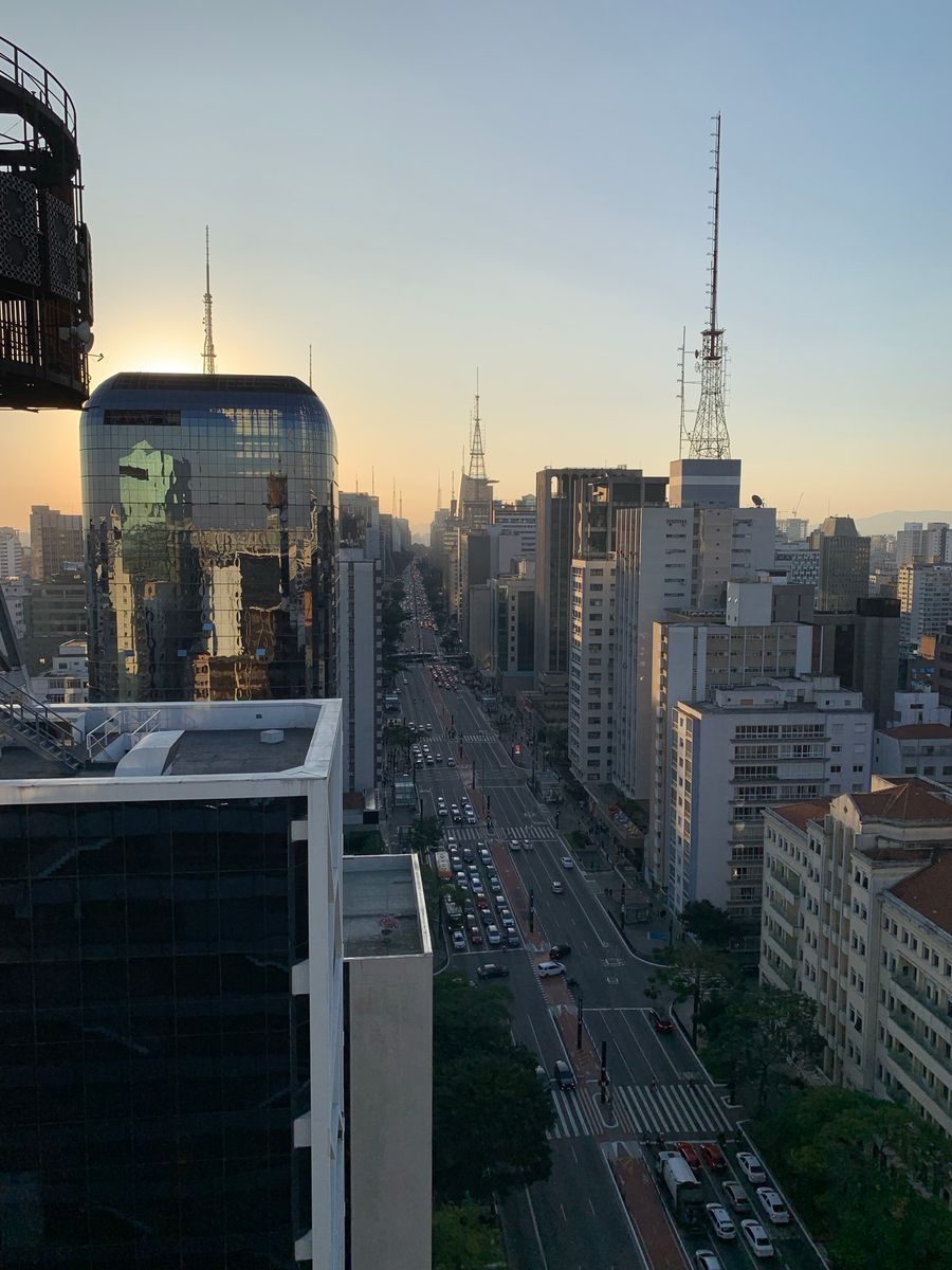 Avenida Paulista ao entardecer