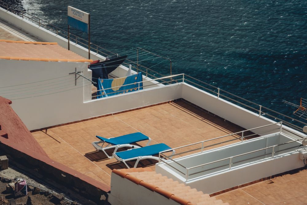 Roof terrace over the sea